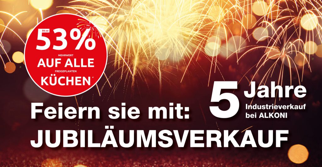 Rot-weiße Verkaufsanzeige mit Feuerwerk, die anlässlich eines 5-jährigen Jubiläums bei ALKONI bis zu 53% Rabatt auf Küchen bietet.