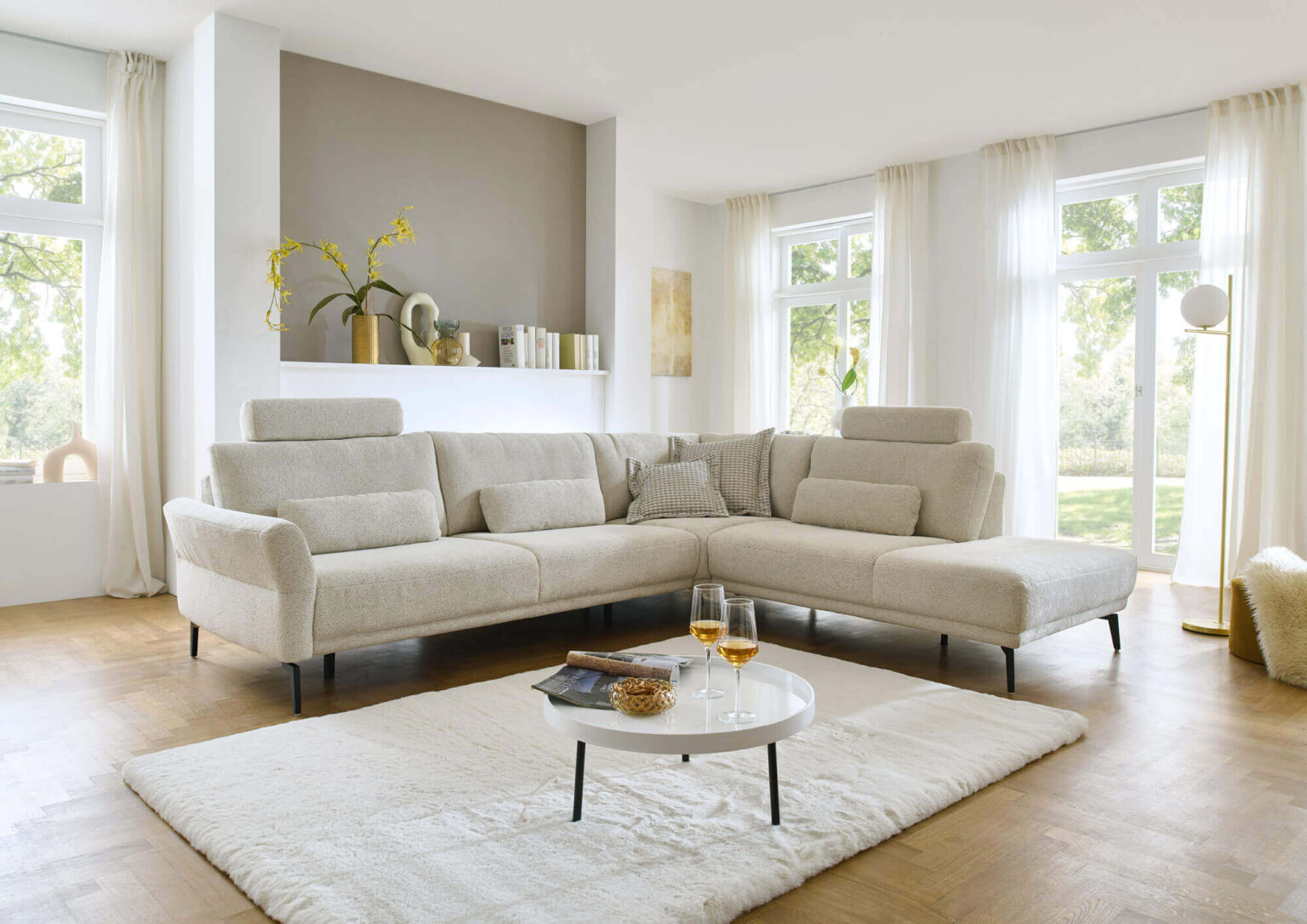 Polstermoebel Zehdenick-modernes-Ecksofa-Stoff-Cremeweiss