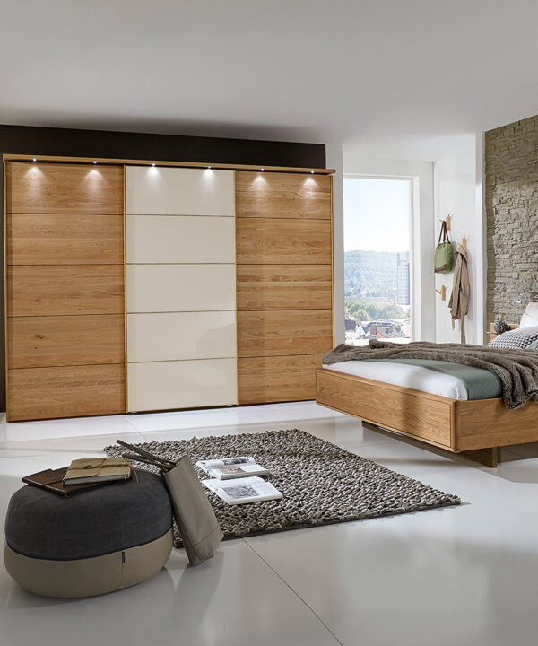 Schlafzimmer Eiche teilmassiv Schwebetuerenschrank
